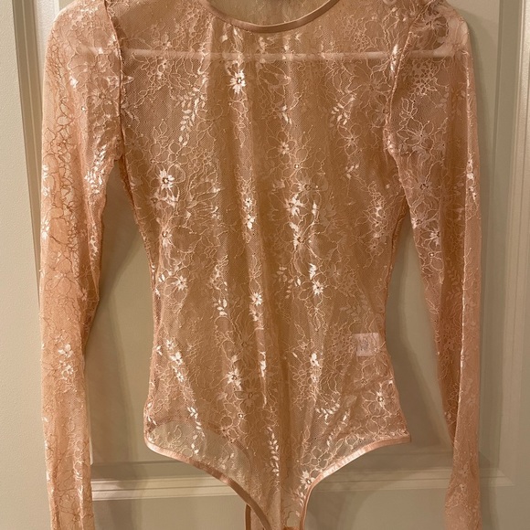 NWOT Rêve Riche Victoriana Lace Bodysuit Peach sz 34 - Picture 5 of 9